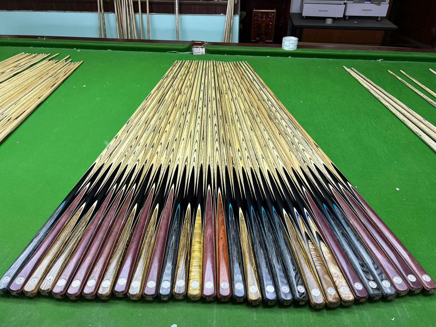 35pcs Mixed Models MARK RICHARD Handmade 1 piece Snooker Cues for Dealers #3A